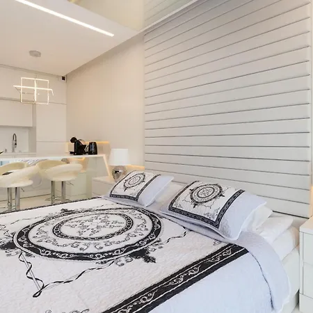 Walowa Bastion With Parking By Renters Apartment *